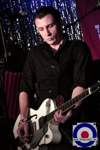 The Detonators (SRB) Skankin- Round The X-Mas Tree - Morphclub, Bamberg 28. Dezember 2011 (14).JPG